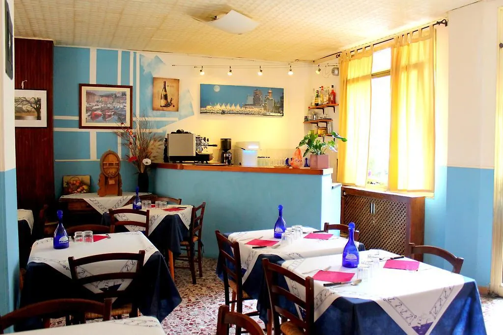 ** Hotel Albergo Nella Imperia Italia